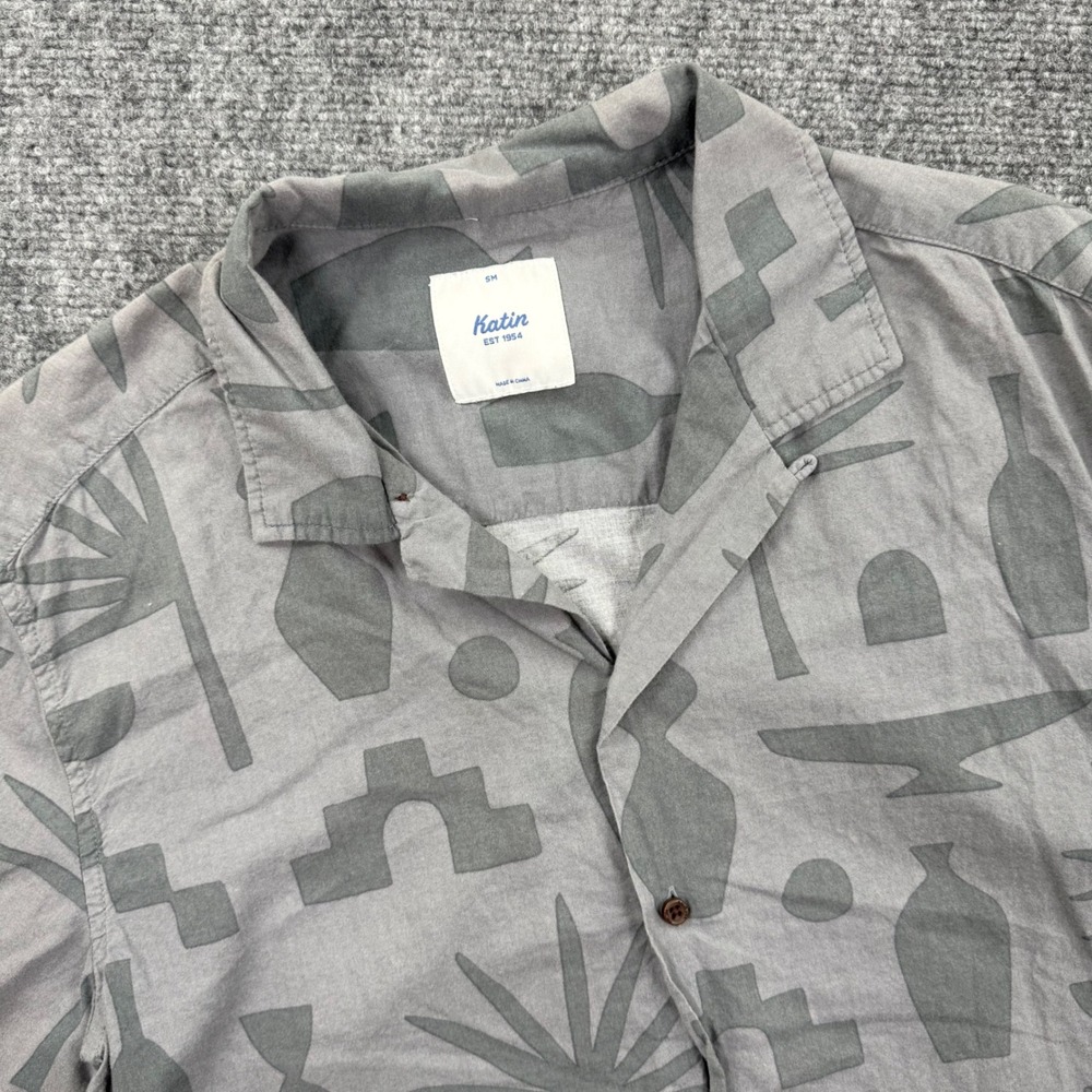 Katin Shirt Small SM Abstract Shapes Button Up Short Sleeve Gray Men's